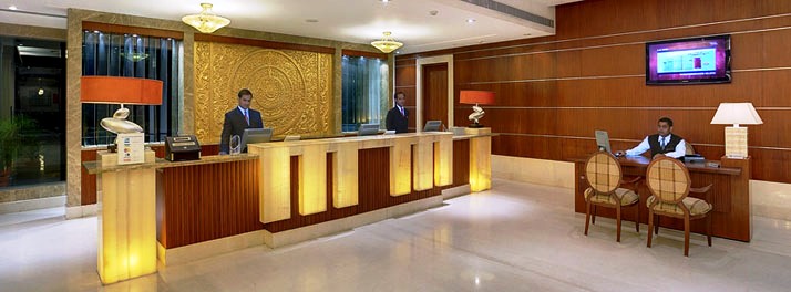 890/Ramada Plaza JHV - Varanasi 02.jpg